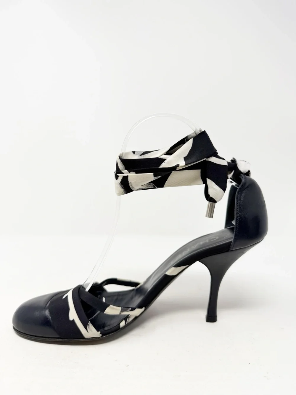 Chanel D’Orsay Ribbon Lace-Up Heels Womens Size EU 38.5 - Picture 8 of 10
